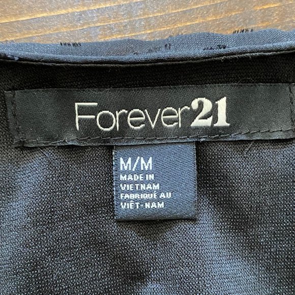 Open Back Dress Black with Pockets - Picture 2 of 5